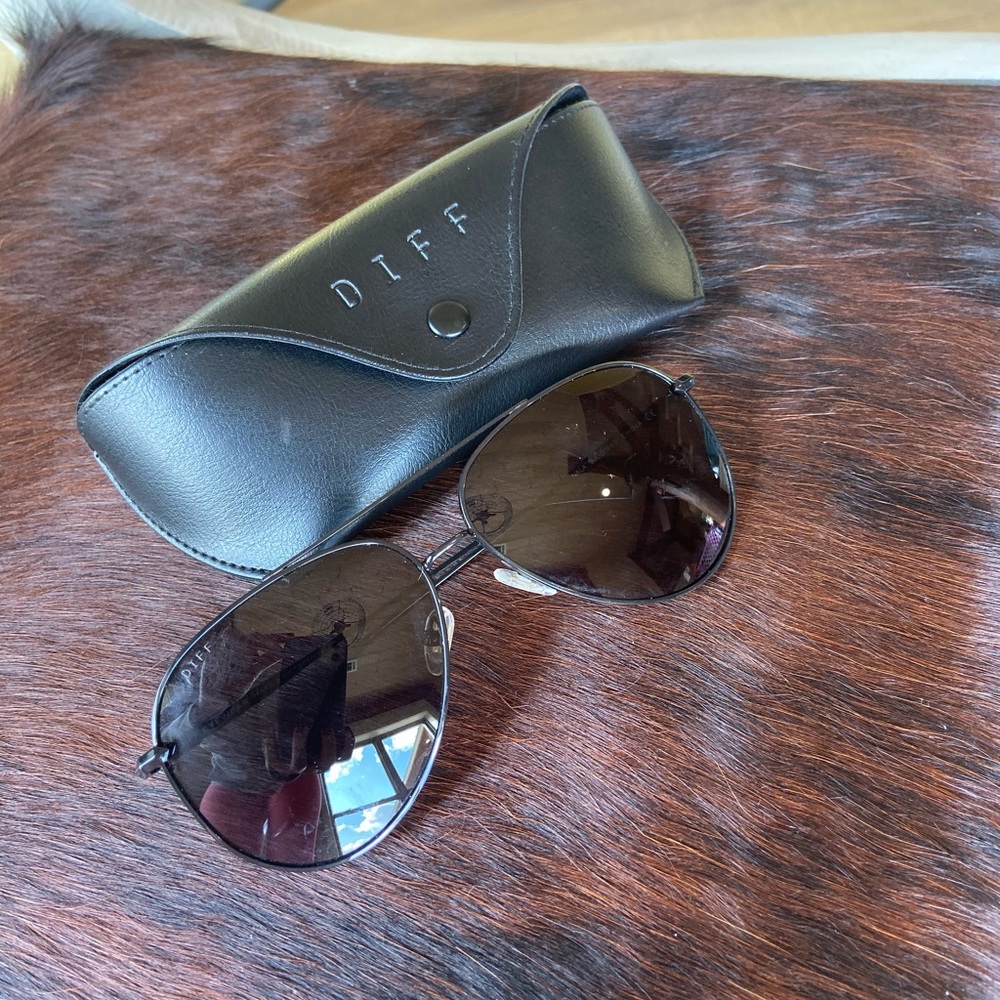 Black aviators by diff